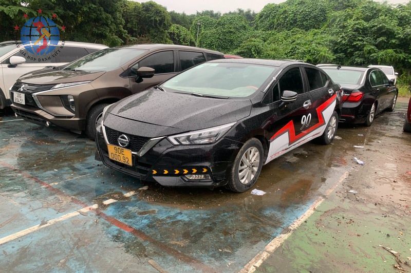 bán đấu giá 01 chiếc xe ô tô nhãn hiệu Nissan Almera, BKS: 90E-000.92